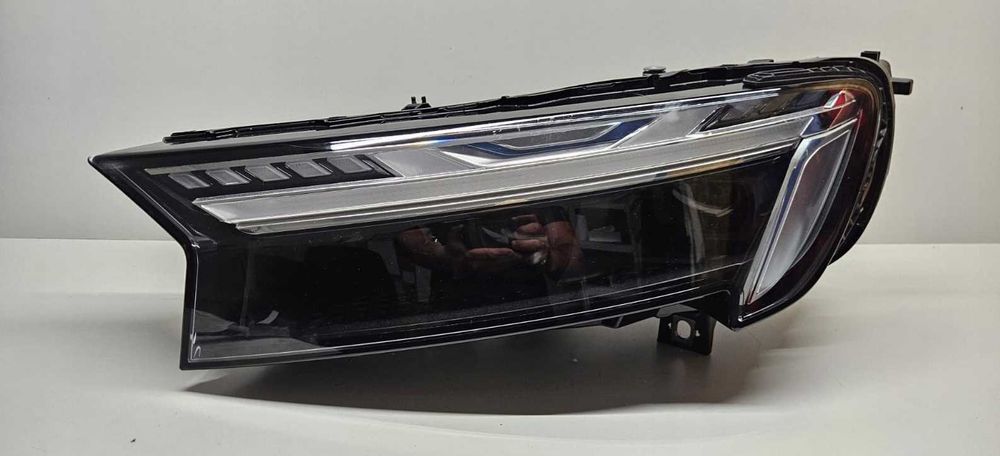 Фари перед Audi Q7 4M Lift II 2024 Фара права або ліва EU USA разборка
