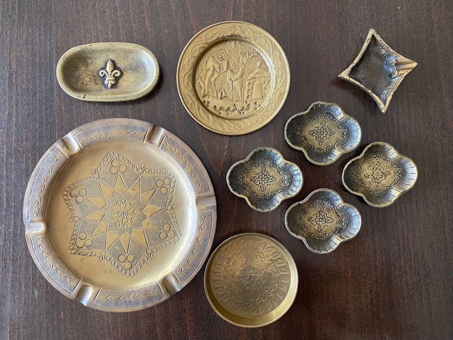 Conjunto de 32 Cinzeiros - Coleção