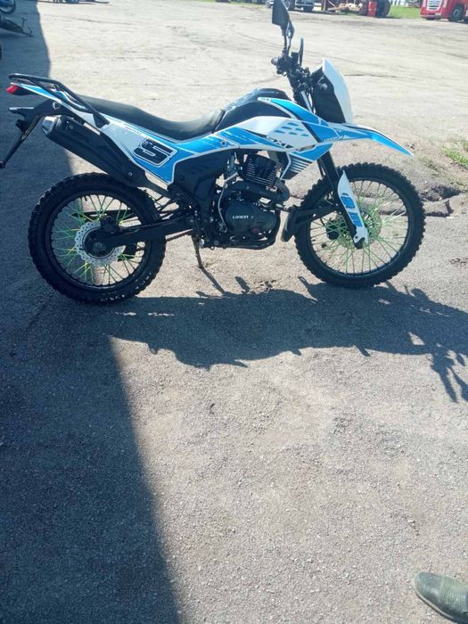 Продаються лонкін sx1.