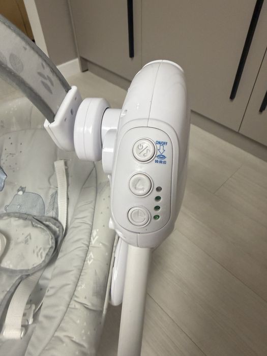 Продам крісло - гойдалку Smiki.