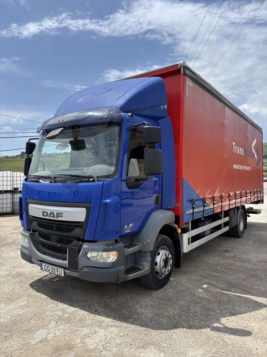 Daf LF cx de cortinas/plataforma retratil