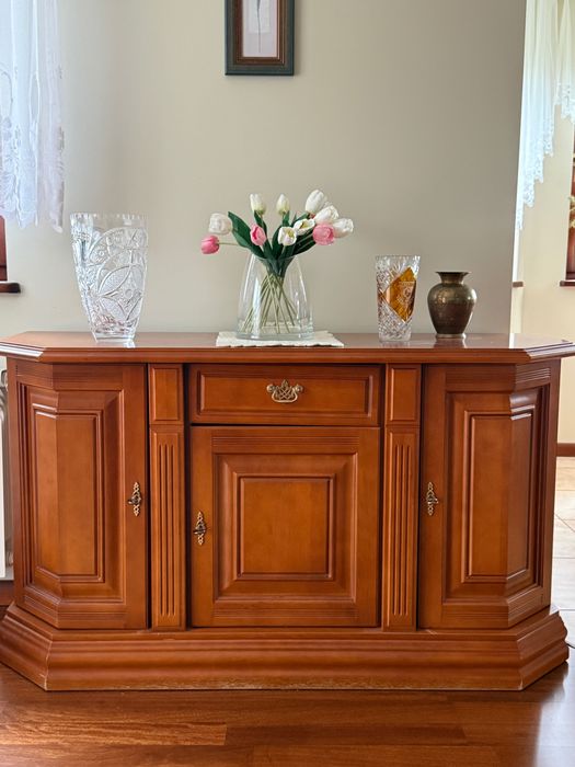 Meble solidne drewniane