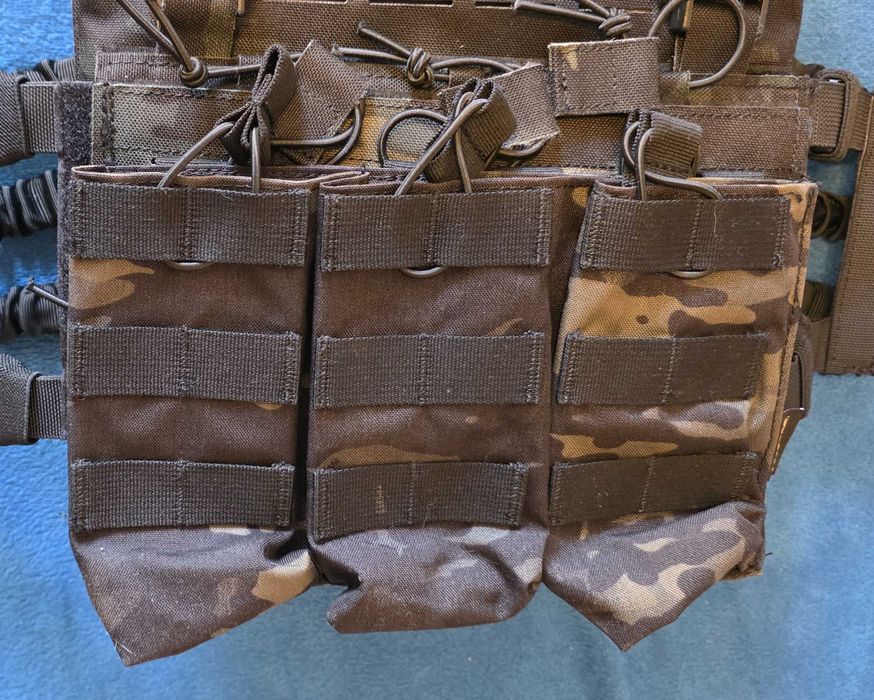 Assault Plate Carrier + ładownica na mag. + pas