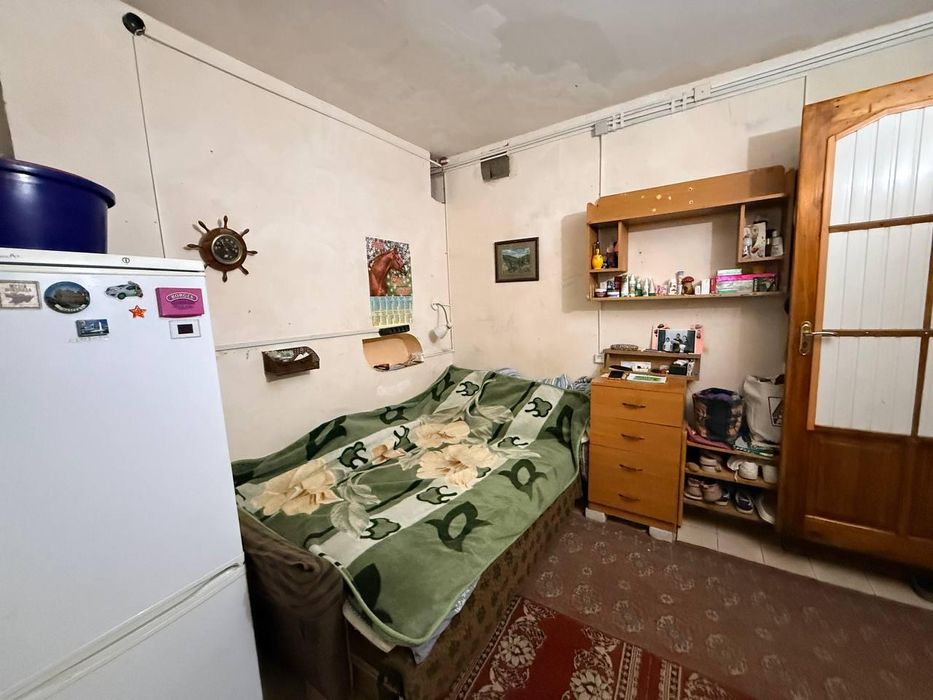 Продам 2 кімнатну на Болгарській. (3-346-330)