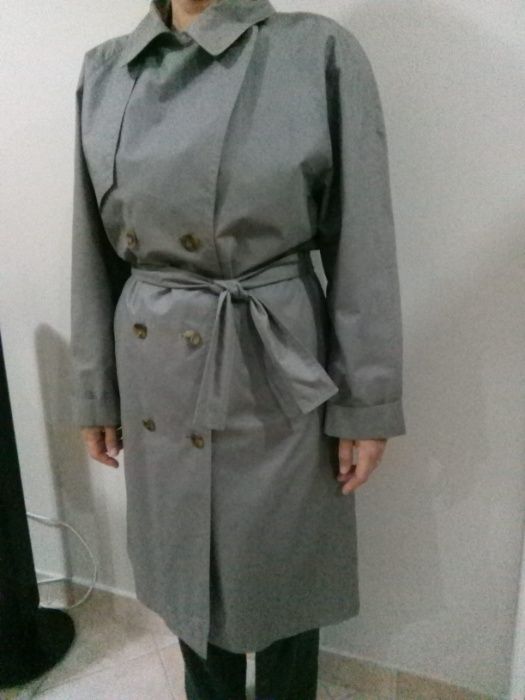 Gabardina em Cinza (senhora)