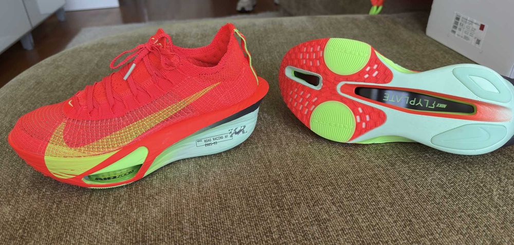 Nike Alphafly 3 - Tam 42 - Novas (sem uso)