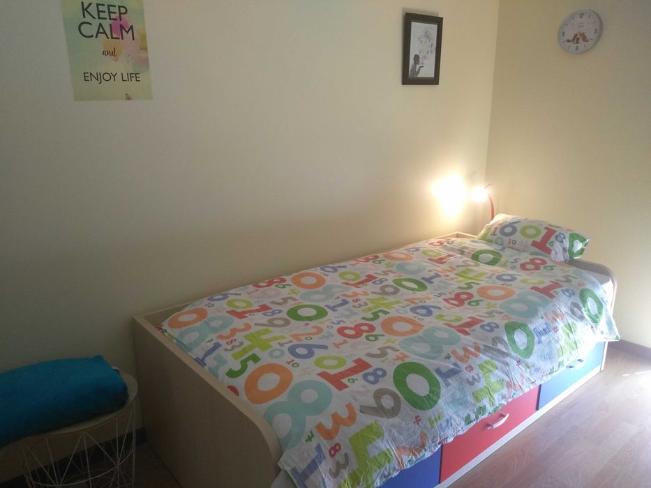 Estrutura de cama de solteiro + estrado+gavetões