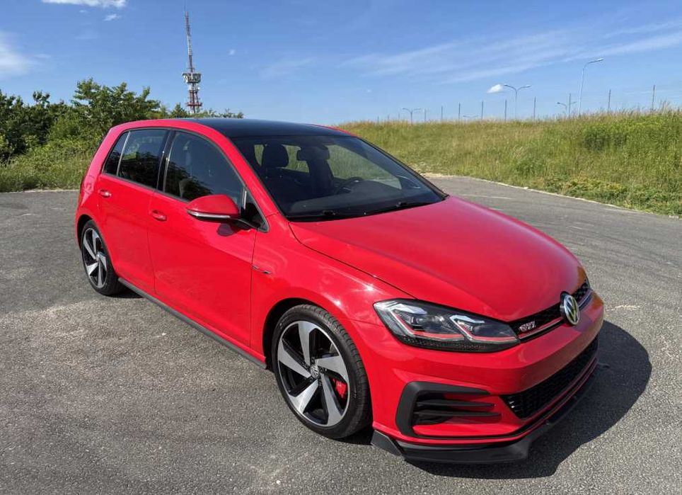 Volkswagen Golf GTI