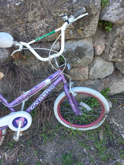 Bicicleta de criança  bom estado geral.
