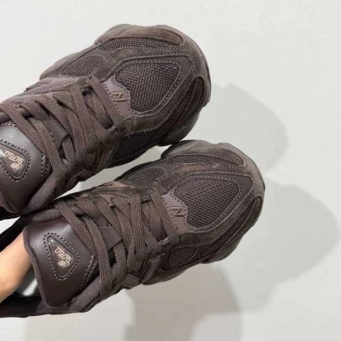 New Balance 9060 Brown Suede ZWD R.36