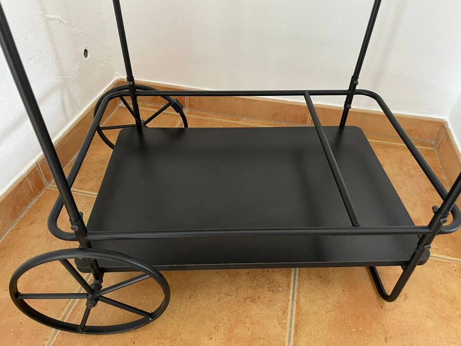 Carrinho bar para sala.