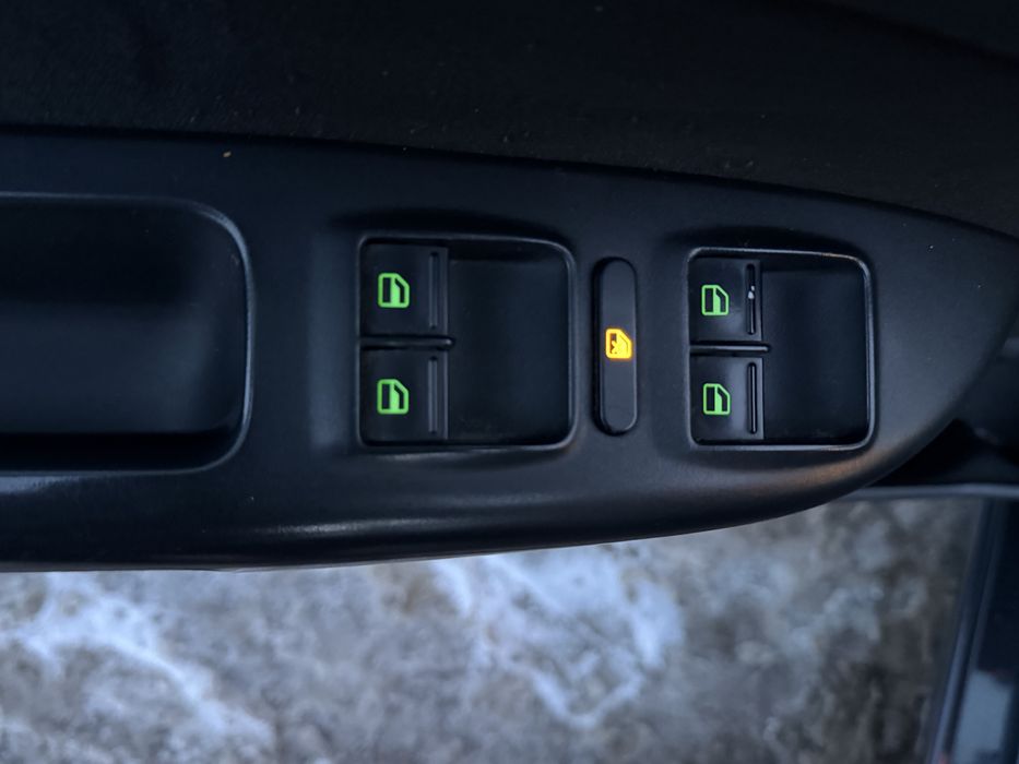 Продам Skoda Octavia 1.8