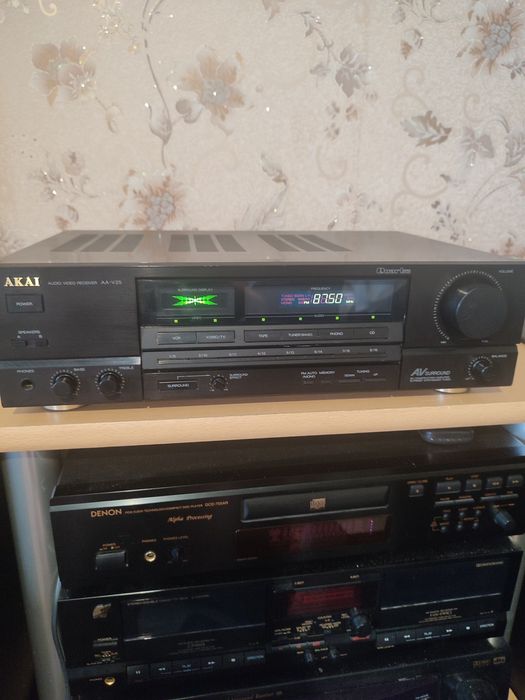 Ресивер akai AA-V25L.