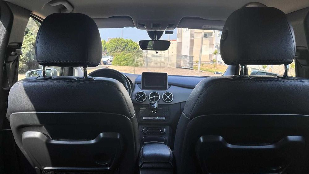 Mercedes B 200 d Caixa automática  Muito bom estado