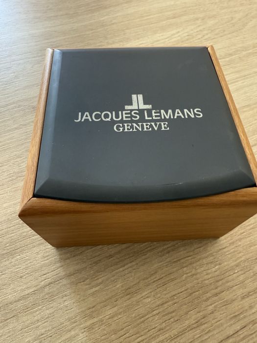 Продам жіночий годинник Jaques Lemans