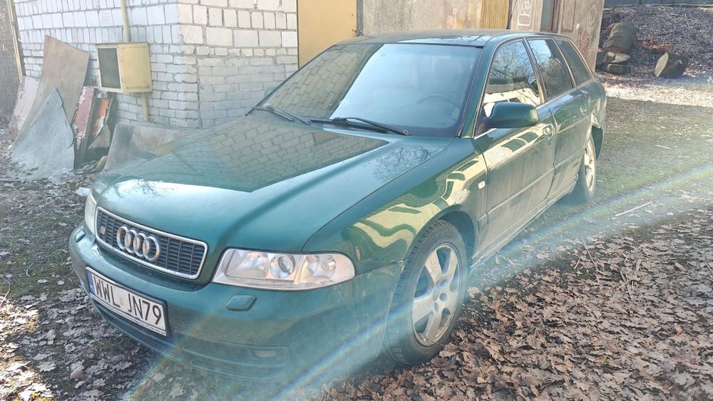 Audi S4 Avant Audi s4 b5 uszkodzone