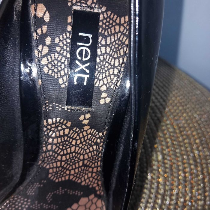 Buty szpile roz. 37 lakierki używane next