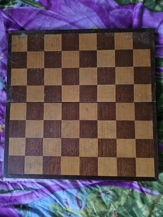 Шахматы советские пластиковые 32х32