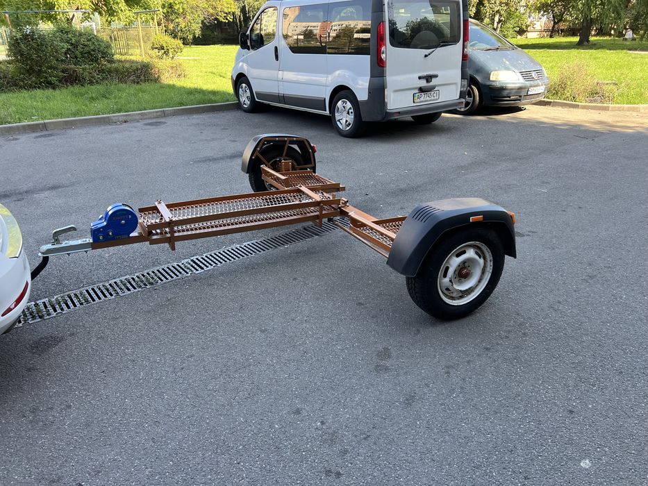 Поворотний причіп підкат