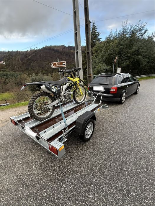 Transporte de motas ou outras coisas