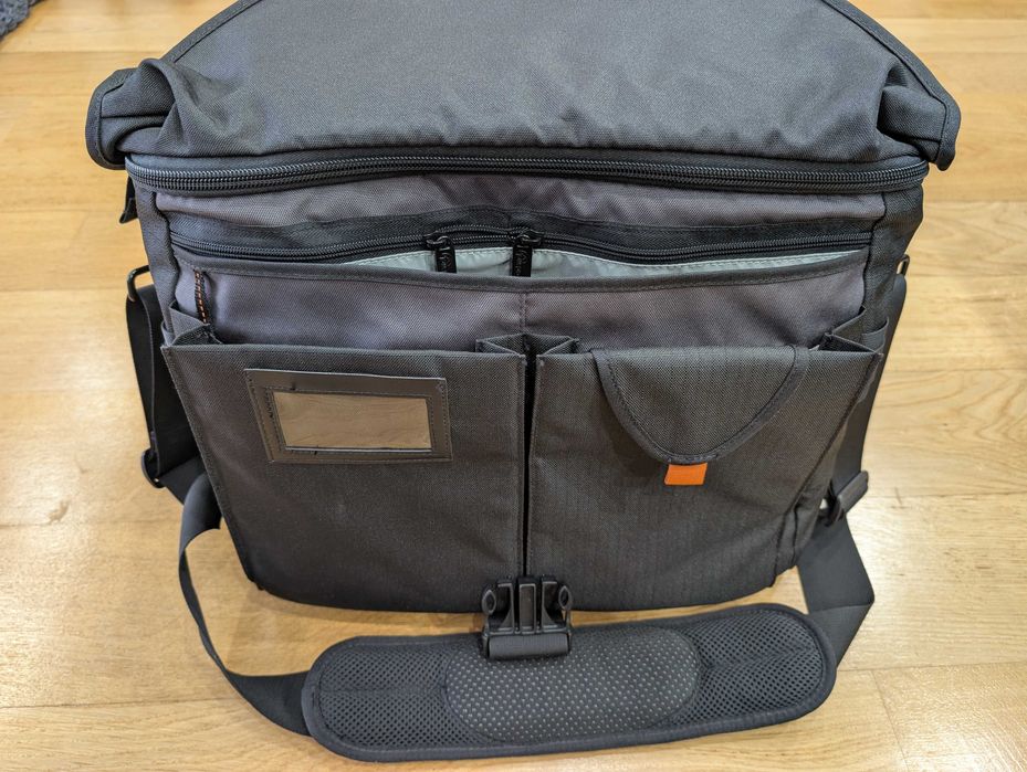 Lowepro Stealth Reporter D650AW - saco grande para material fotográfico (como novo)