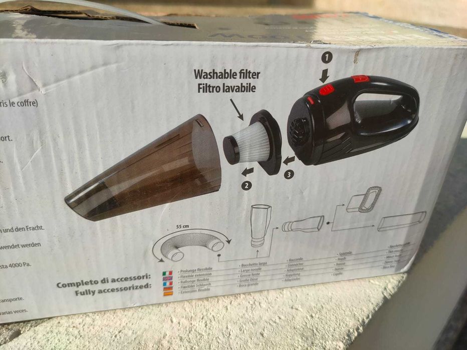 Aspirador portátil para automóvel