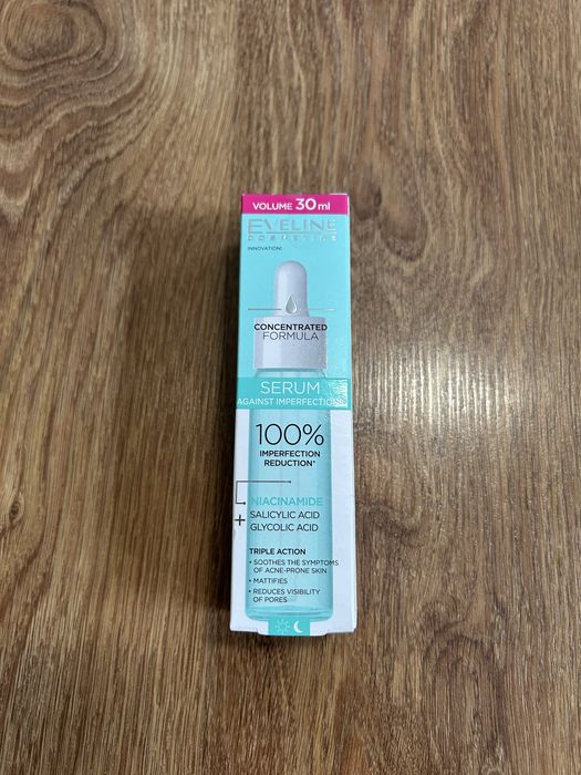 Eveline Skoncentrowana Formuła Serum Tuszujące Niedoskonałości 30 ml