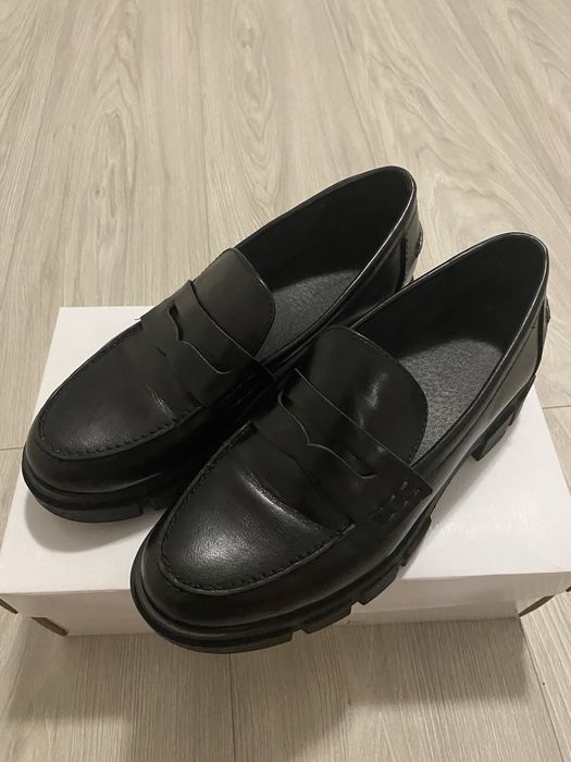 Mokasyny damskie półbuty czarne 38 catwalk