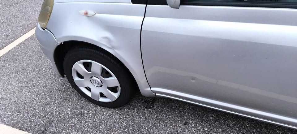 Toyota Yaris 1.0 VVT-i (2003) – Bom Estado / Recalls em Dia