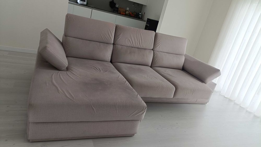 Sofá de 3 lugares com chaise longue