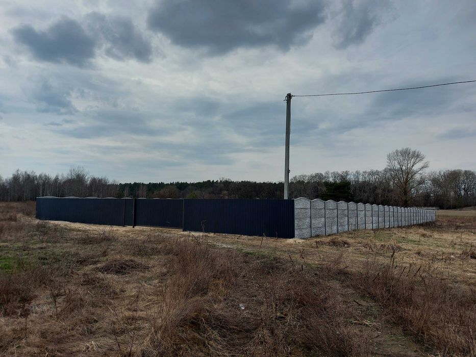 Продам ділянку с.Количівка 10км від Чернігова біля Десни, комунікації.