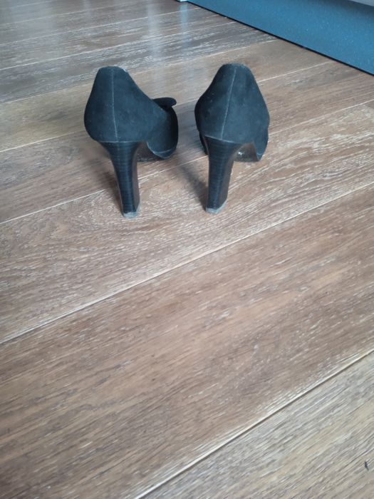 Туфлі замшеві 38 р