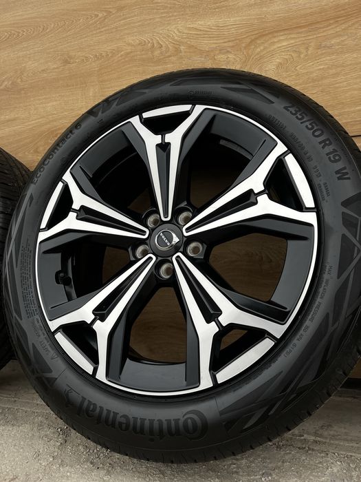 Felgi 19 5x108 Volvo R-design XC40 Xc60 V70 V90 Cross Country *Continental