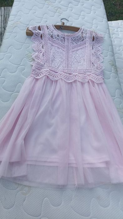 Сукня для дівчинки гіпюрова