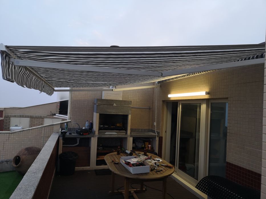 Apartamento duplex  em condomínio fechado