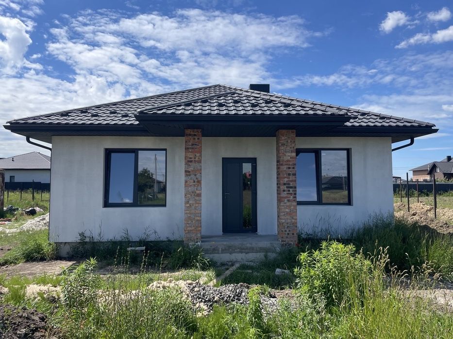ПРОДАЖ БУДИНОК З ТЕРАСОЮ! Велика ділянка. Луцький район с. Боратин 110 м² 7,5 сот 3 спальні