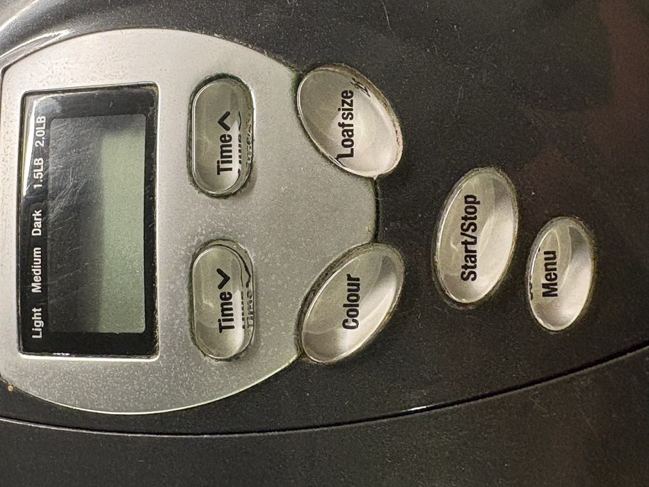 Maquina de fazer pao nova