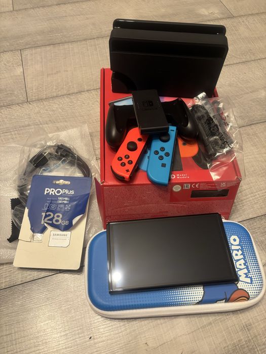 Nintendo swiitch Oled prawie nowe