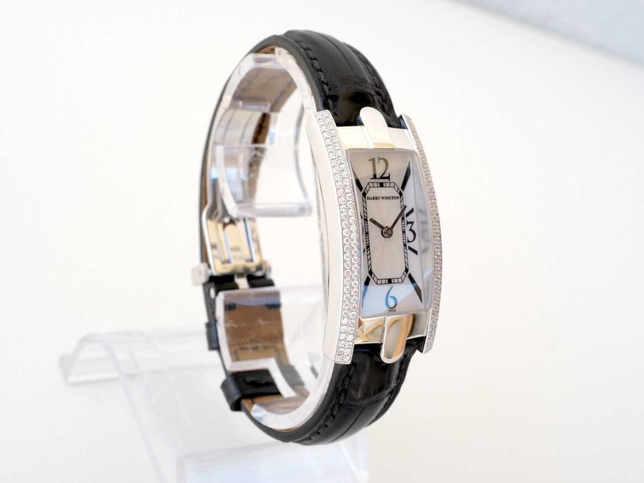 Harry Winston Avenue 18K White Gold Diamonds