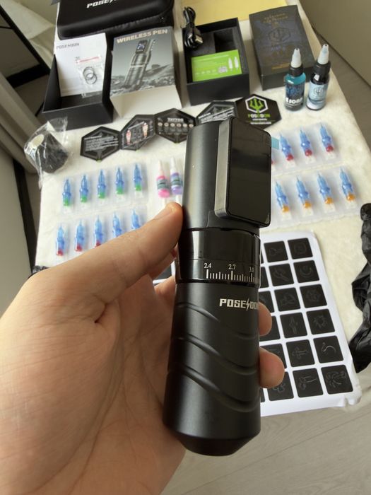 Kit Tatuagem Profissional COMPLETO | Máquina Pen Sem fios, Pele Treino, Instruções, Stroke Regulável