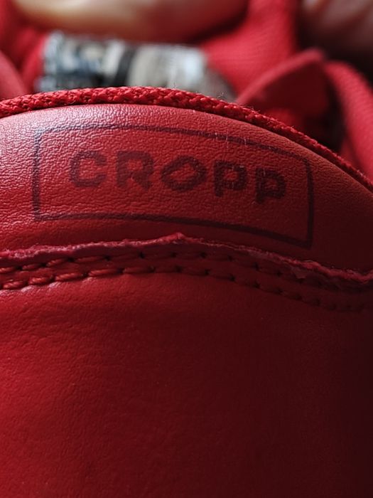 Czerwone sneakersy Cropp 42