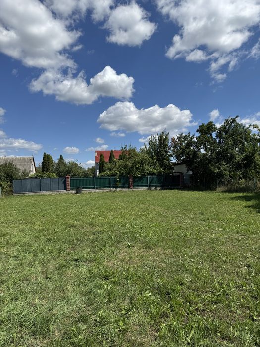 Продам дачну ділянку 6 сот. в с. Струмівка