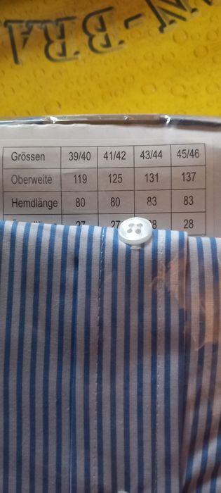 Koszule letnia w niebieskie posadzki,Nowa.