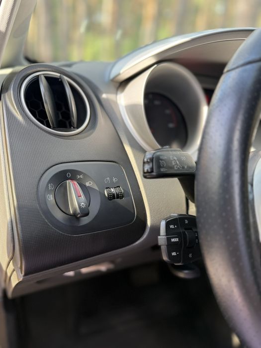 Seat Ibiza на автоматі .