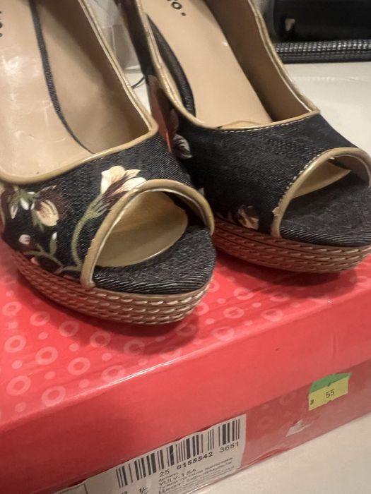 Buty  damskie roz 36