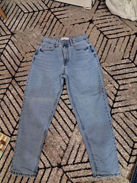 продам нові джинси, типу мом, класнючі
