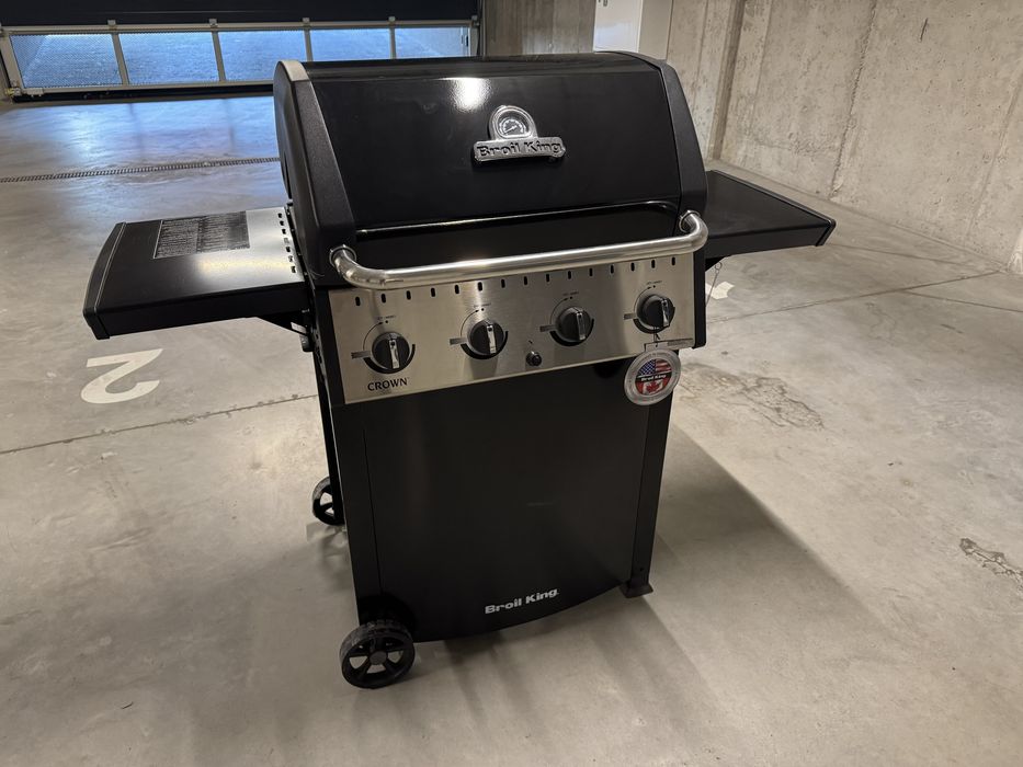 Grill gazowy Broil King Crown 410