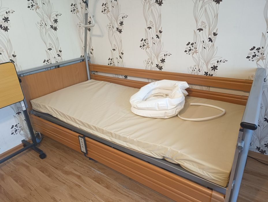 Łóżko do rehabilitacji.