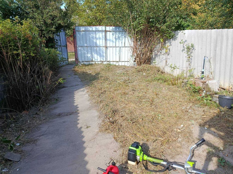 Продаж земельної ділянки з будинком