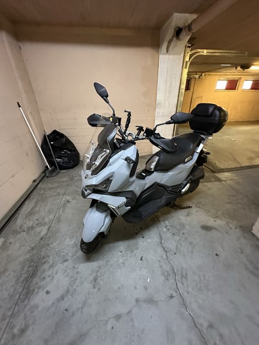 Sym adx 125 scooter
